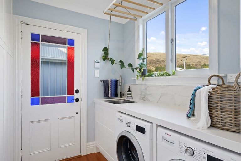 Photo of property in 33 Hardwicke Street, Sumner, Christchurch, 8081