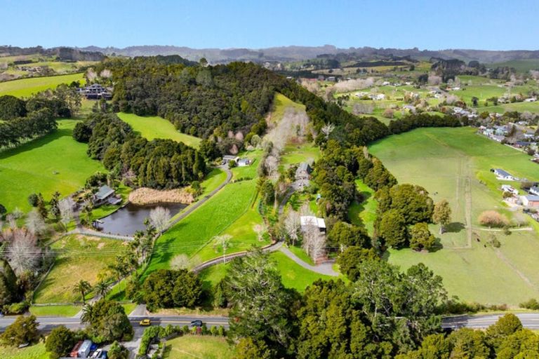 Photo of property in 50 Waitoki Road, Waitoki, Kaukapakapa, 0871