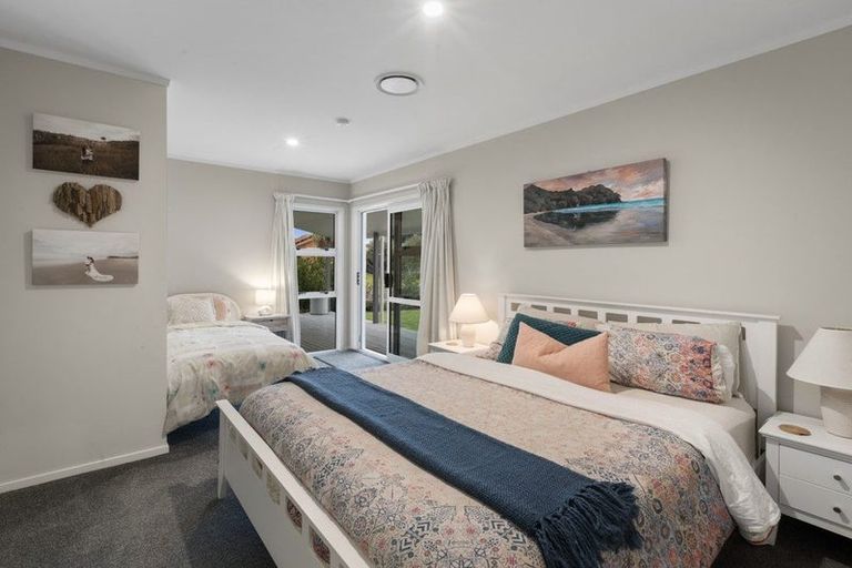 Photo of property in 52 Papaunahi Road, Bowentown, Waihi Beach, 3177