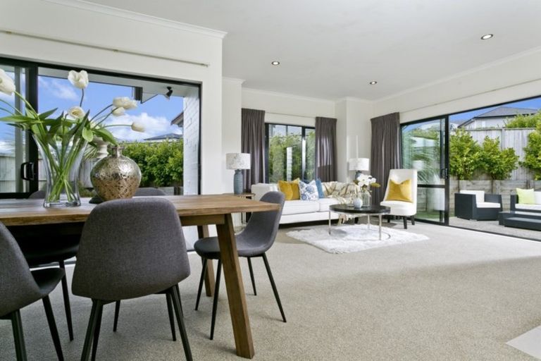 Photo of property in 5 Skipjack Pass, Silverdale, 0932