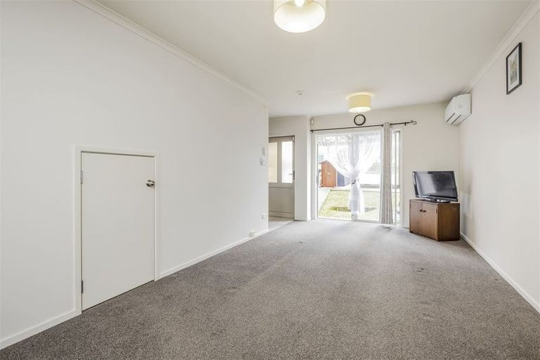 Photo of property in 18/94 Glengarry Road, Glen Eden, Auckland, 0602