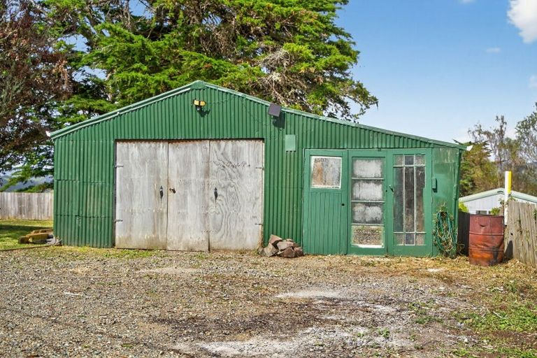 Photo of property in 49 Petley Road, Paparoa, 0571