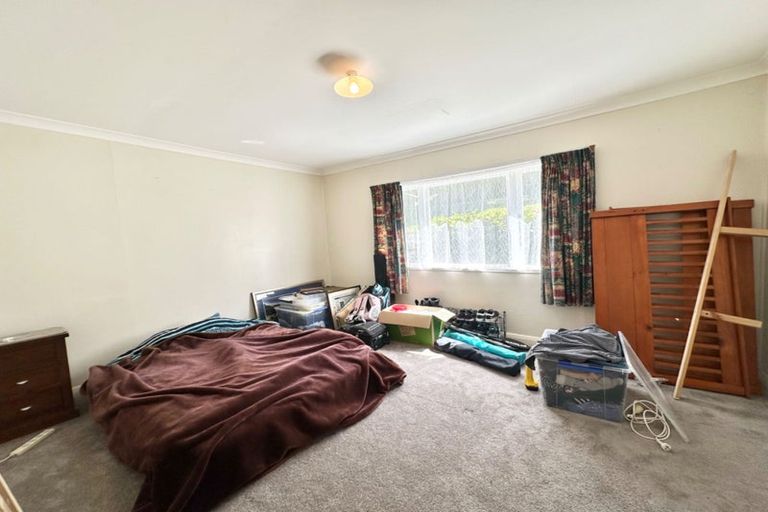 Photo of property in 65 Elmslie Road, Pinehaven, Upper Hutt, 5019