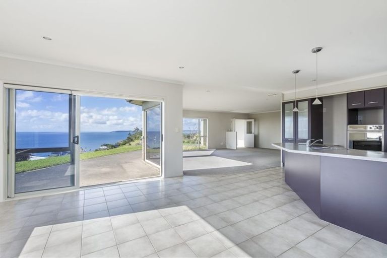 Photo of property in 38 Lax Crescent, Leigh, 0985