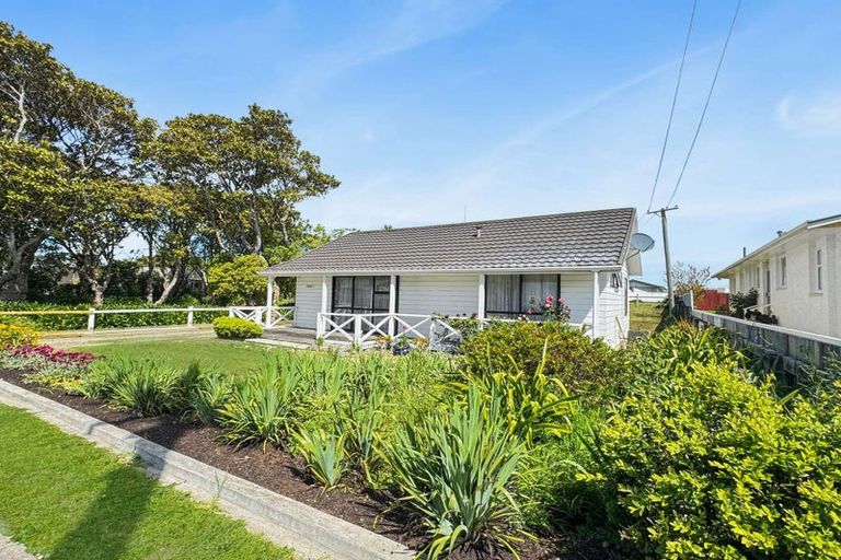 Photo of property in 7 Harris Street, Marton, 4710