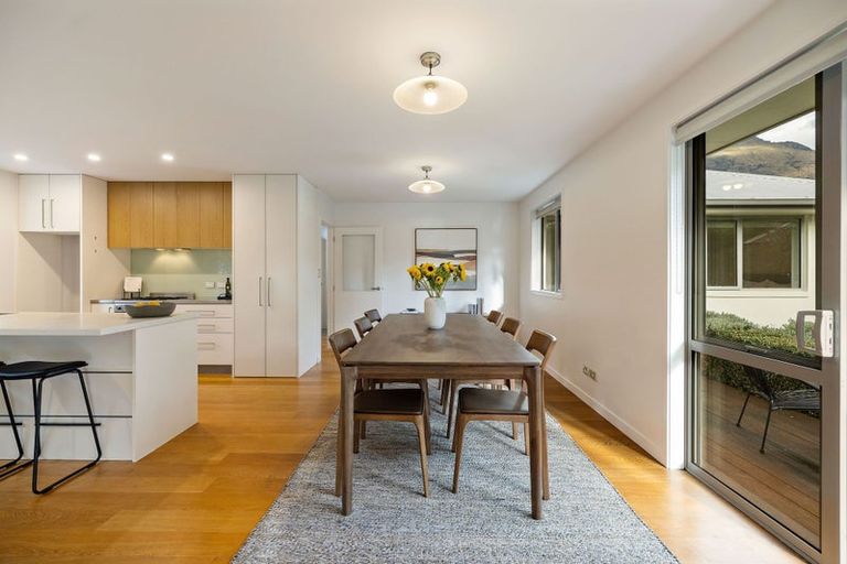 Photo of property in 42 Sylvan Street, Lake Hayes, Queenstown, 9304