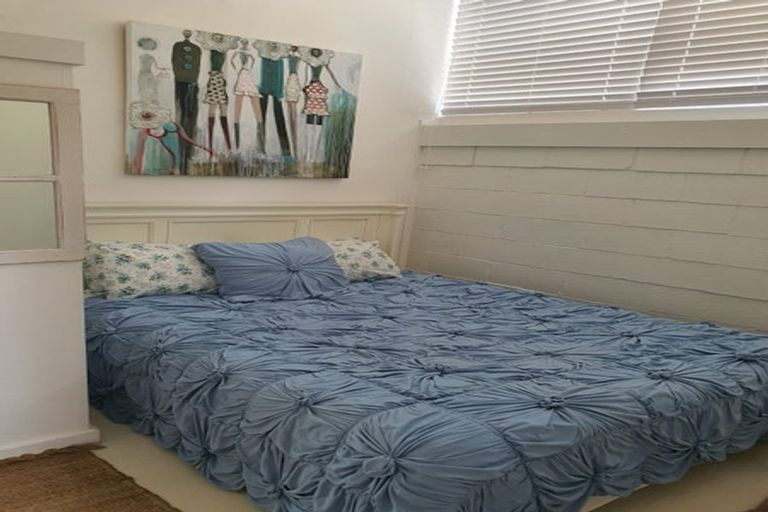 Photo of property in 44 Napier Road, Havelock North, 4130