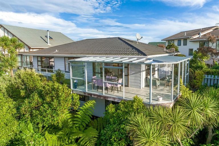 Photo of property in 6 Thurso Grove, Papakowhai, Porirua, 5024