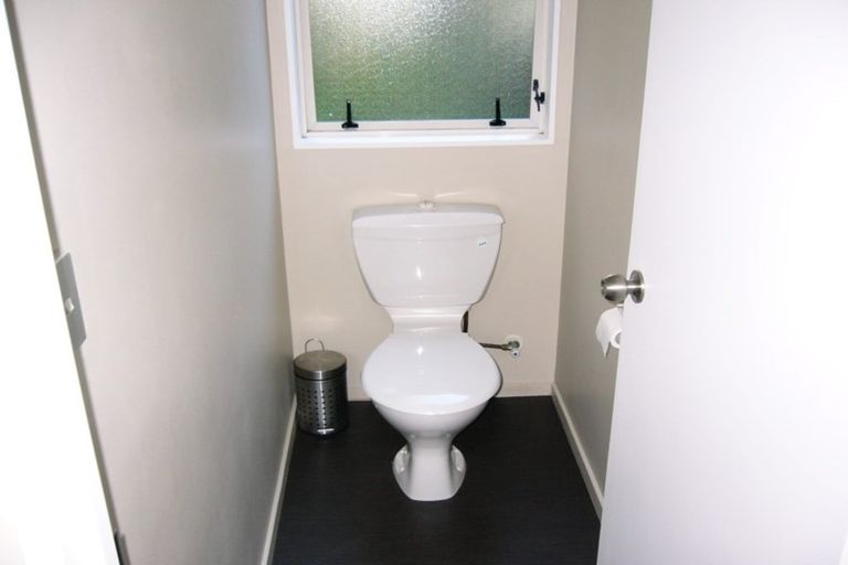 Photo of property in 2/108 Verran Road, Birkdale, Auckland, 0626