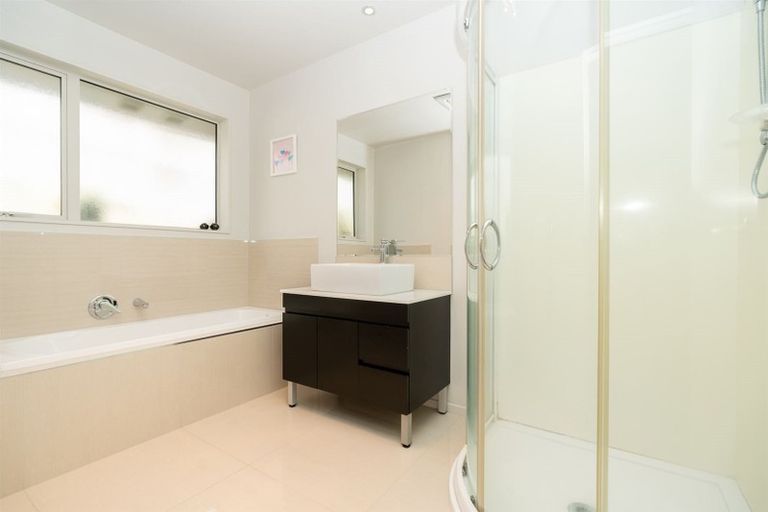 Photo of property in 14 Highview Court, Flagstaff, Hamilton, 3210