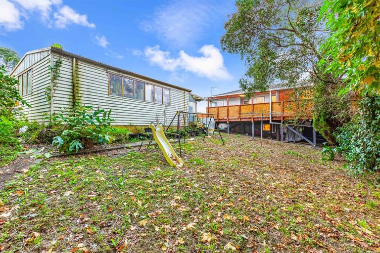 Photo of property in 13 Redwood Drive, Massey, Auckland, 0614