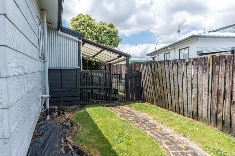 Photo of property in 369 Kahikatea Drive, Dinsdale, Hamilton, 3204