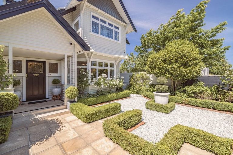 Photo of property in 392 Papanui Road, Strowan, Christchurch, 8052