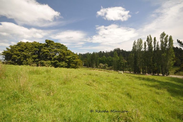 Photo of property in 69 Matakohe Wharf Road, Matakohe, 0593