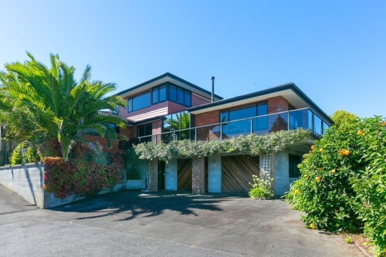 Photo of property in 11d Redwood Crescent, Hurdon, New Plymouth, 4310