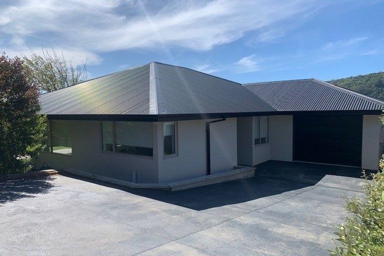 Photo of property in 96 Port Hills Road, Heathcote Valley, Christchurch, 8022