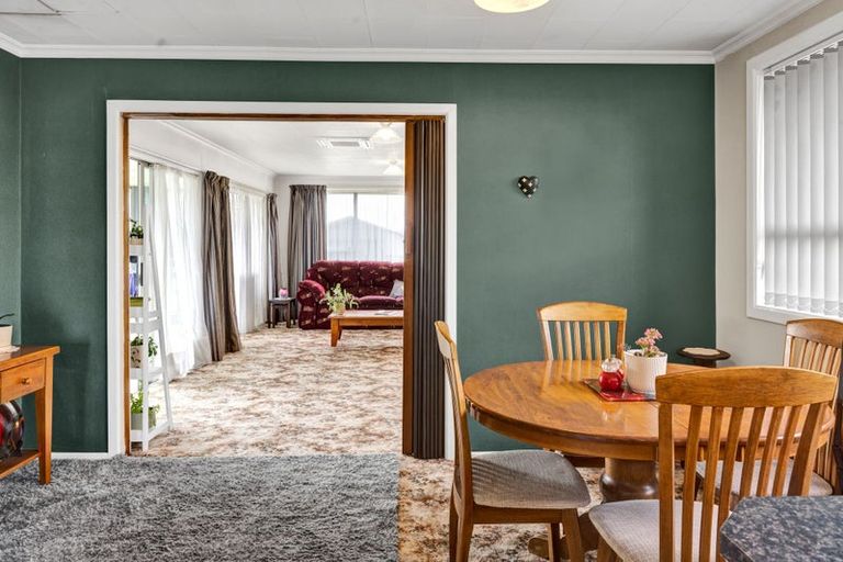 Photo of property in 32 Brown Street, Inglewood, 4330