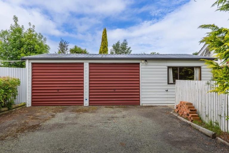 Photo of property in 72 Parsonage Road, Waimate, 7978