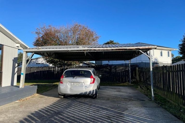 Photo of property in 2/13 Rollerson Street, Papakura, 2110