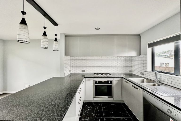 Photo of property in 50 Te Irirangi Drive, Clover Park, Auckland, 2019