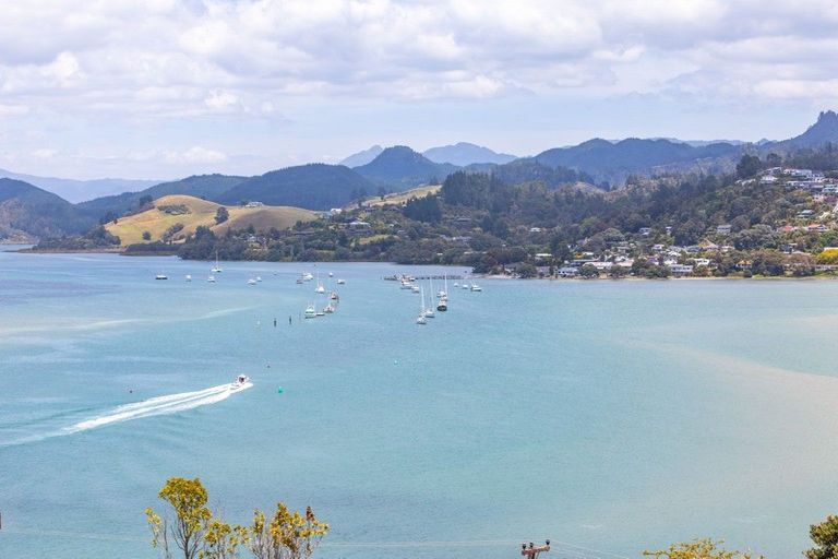 Photo of property in 160 Paku Drive, Tairua, 3508