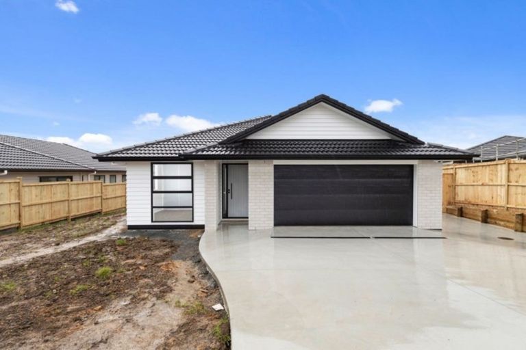 Photo of property in 24 Peter Bourne Drive, Pokeno, 2402