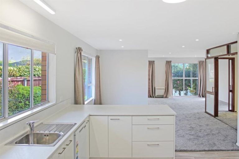 Photo of property in 19 Rutherglen Avenue, Ilam, Christchurch, 8041