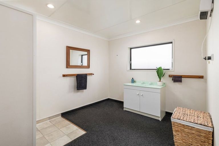 Photo of property in 6 Exeter Street, Waimate, 7924