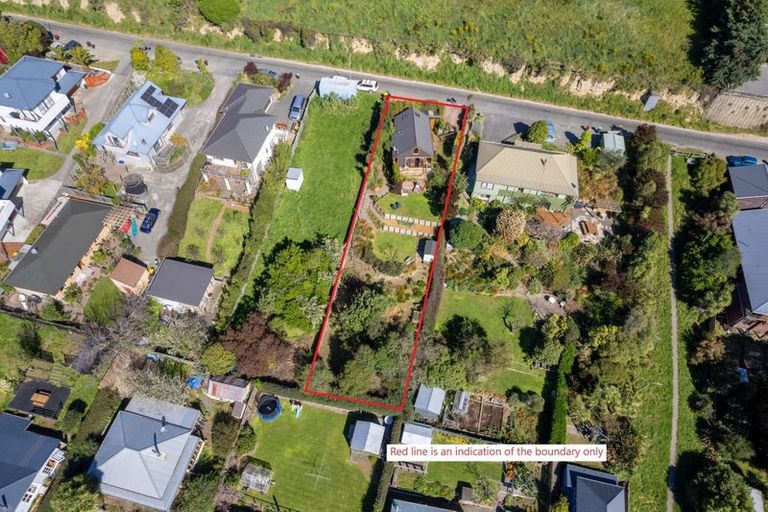 Photo of property in 37 Flinders Road, Heathcote Valley, Christchurch, 8022