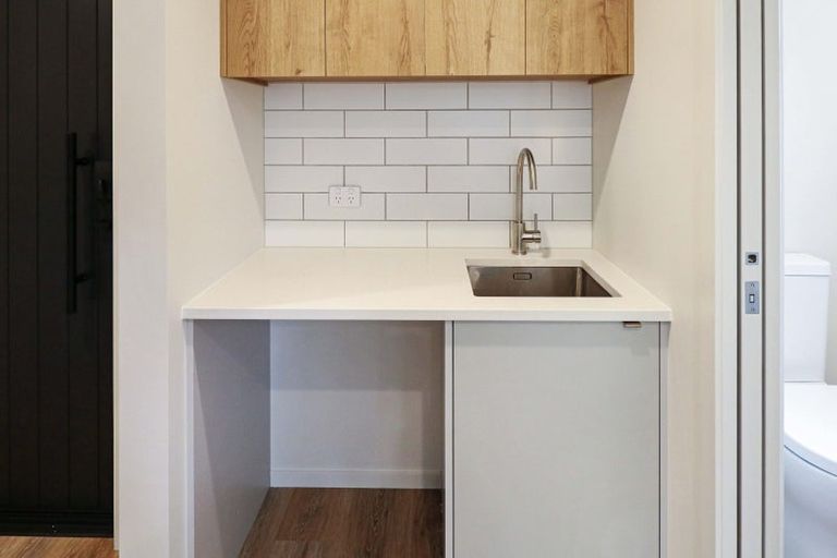 Photo of property in 5/372 Stokes Valley Road, Stokes Valley, Lower Hutt, 5019