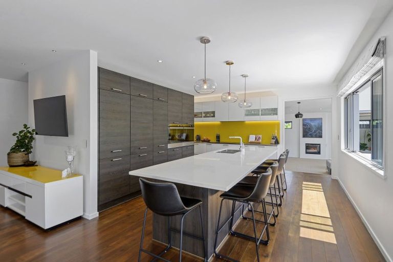 Photo of property in 10 Horseshoe Lake Road, Burwood, Christchurch, 8061