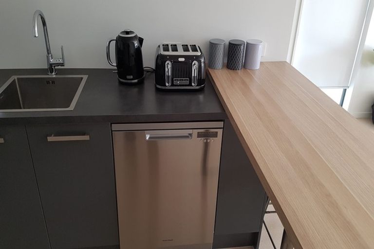 Photo of property in 1/176 Edgeware Road, Edgeware, Christchurch, 8013