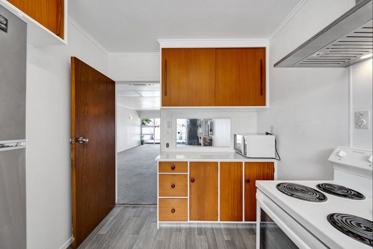 Photo of property in 2/40 Barriball Street, Fitzroy, New Plymouth, 4312