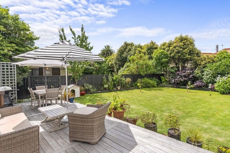 Photo of property in 261 Te Moana Road, Waikanae, 5036