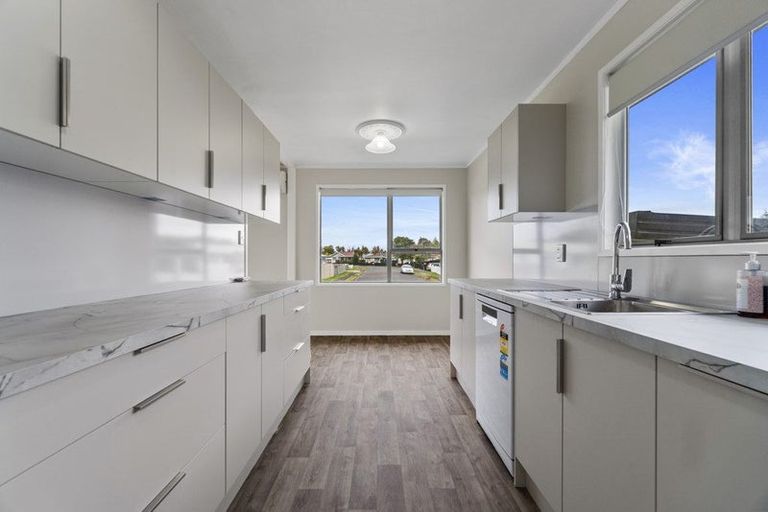 Photo of property in 24a Lindsay Crescent, Nawton, Hamilton, 3200