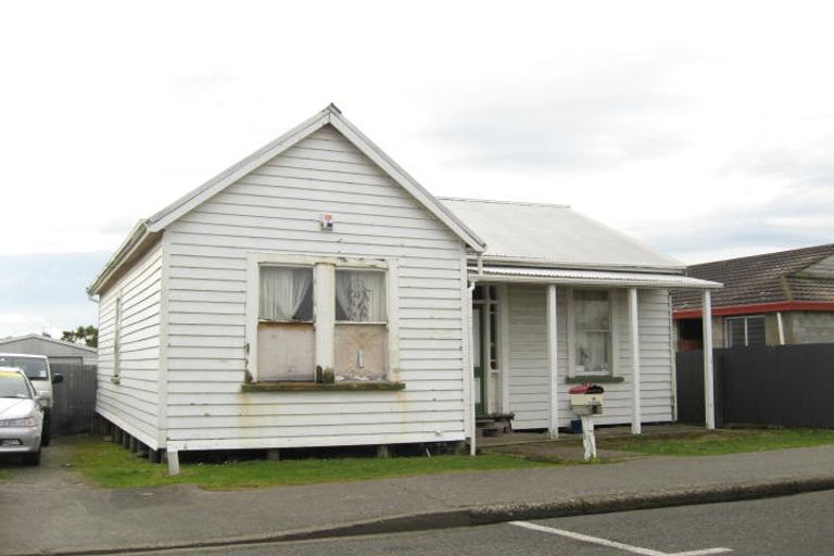 Photo of property in 14 Centre Street, Strathern, Invercargill, 9812