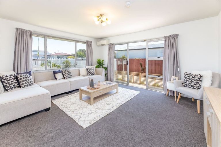 Photo of property in 1/8 Lamorna Road, Parklands, Christchurch, 8083