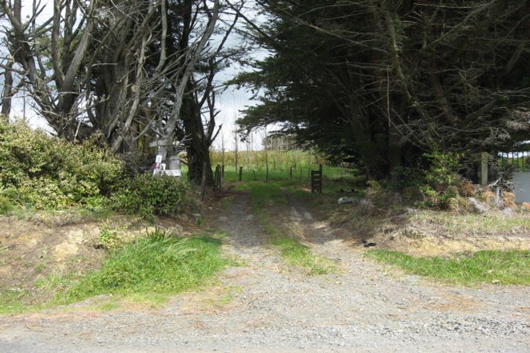 Photo of property in 94c Pomona Road, Kumeu, 0891