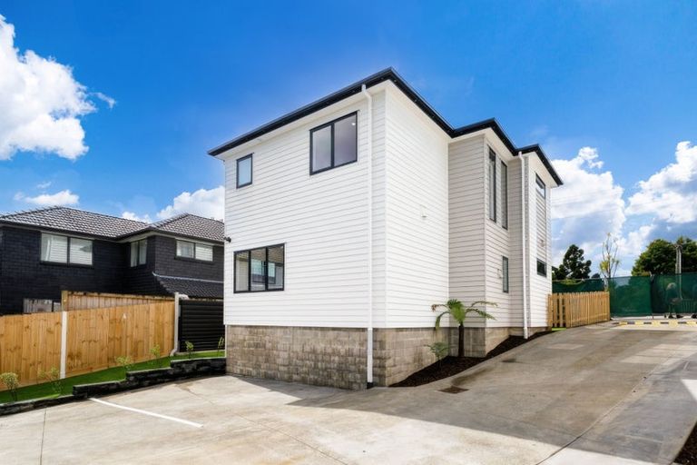 Photo of property in 25b Withers Road, Glen Eden, Auckland, 0602