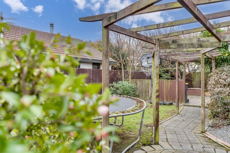 Photo of property in 70 Sarabande Avenue, Redwood, Christchurch, 8051