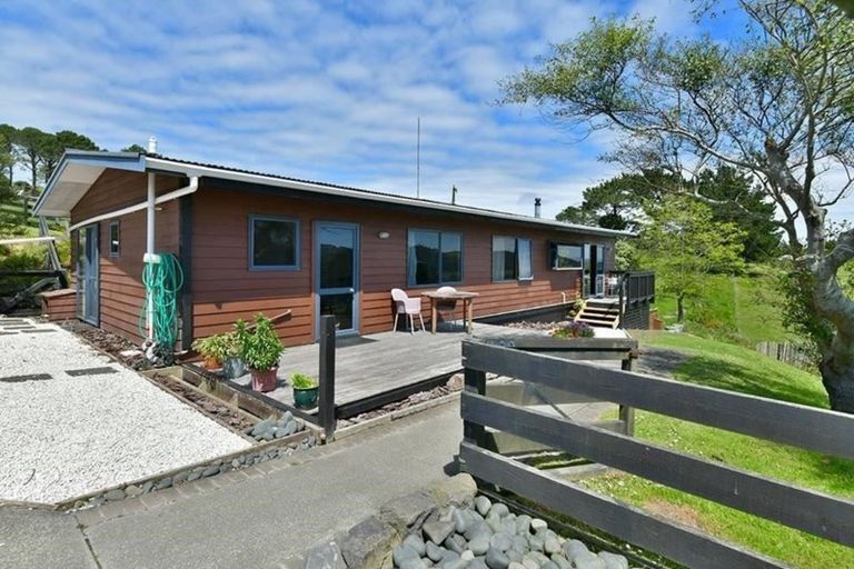 Photo of property in 20 Hafton Road, Kaukapakapa, Warkworth, 0984