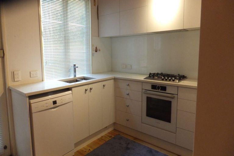 Photo of property in 44 Bayview Place, Cass Bay, Lyttelton, 8082