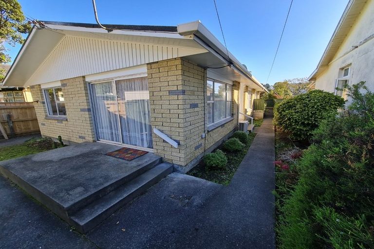 Photo of property in 1/66 Oroua Street, Eastbourne, Lower Hutt, 5013