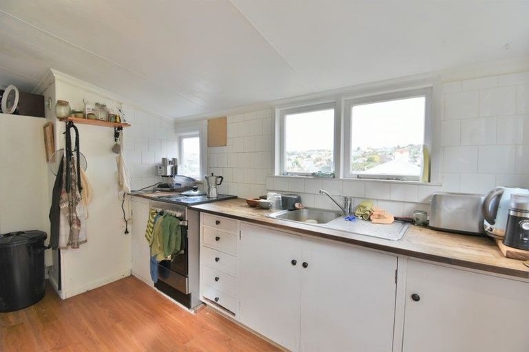 Photo of property in 12 Macnee Street, Mornington, Dunedin, 9011