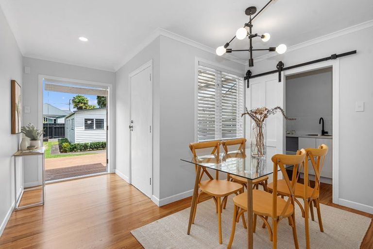 Photo of property in 15 Cairnfield Road, Kensington, Whangarei, 0112