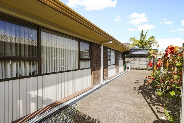 Photo of property in 3/16 Regent Street, Papatoetoe, Auckland, 2025