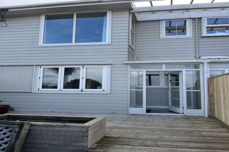 Photo of property in 139c The Esplanade, Petone, Lower Hutt, 5012