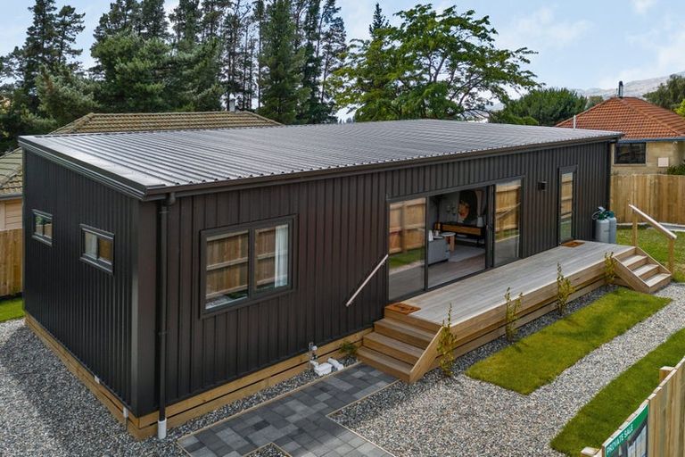 Photo of property in 142 Waenga Drive, Cromwell, 9310