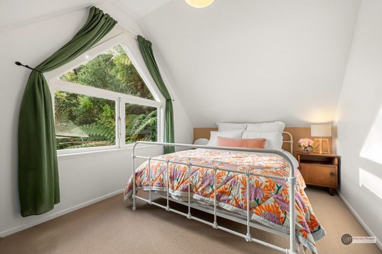 Photo of property in 166 Seddon Street, Naenae, Lower Hutt, 5011