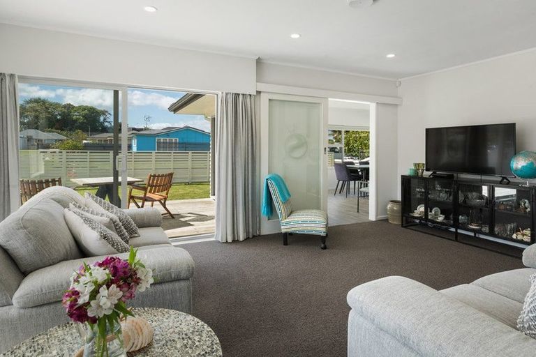 Photo of property in 8 Sandleigh Drive, Athenree, Katikati, 3177